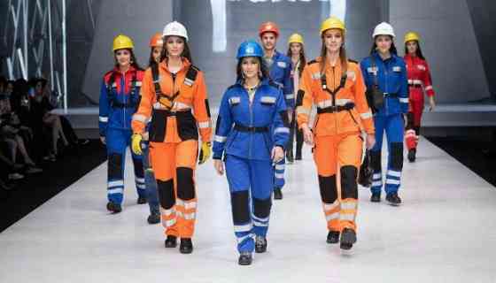 Спецодежда под заказ с вышивкой логотипа (костюмы, бомберы, футболки поло и др.) Донецк