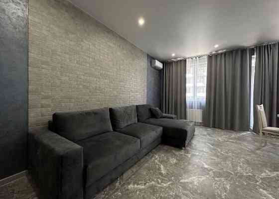 Мариуполь Бульвар Шевченка рынок Космос 2ком кв Хозяин Мариуполь