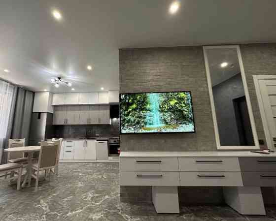 Мариуполь Бульвар Шевченка рынок Космос 2ком кв Хозяин Мариуполь