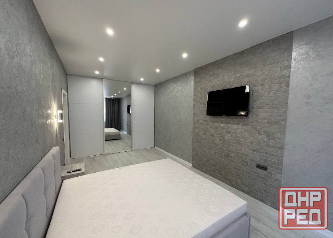 Мариуполь Бульвар Шевченка рынок Космос 2ком кв Хозяин Мариуполь - изображение 1