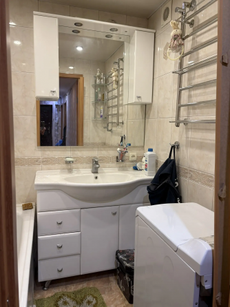 Продам 3 комн. квартиру с ремонтом пл. Шахтерская Донецк