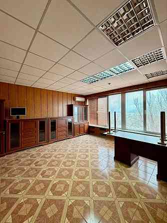 Сдается офисное помещение 400м² Проспект Освобождения Донбасса, Киевский район Донецк