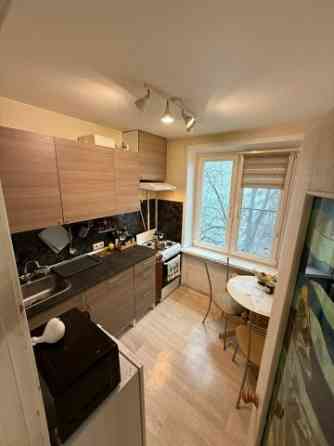 Сдаётся уютная и тёплая однокомнатная квартира в кирпичном доме в Пролетарском районе. Донецк