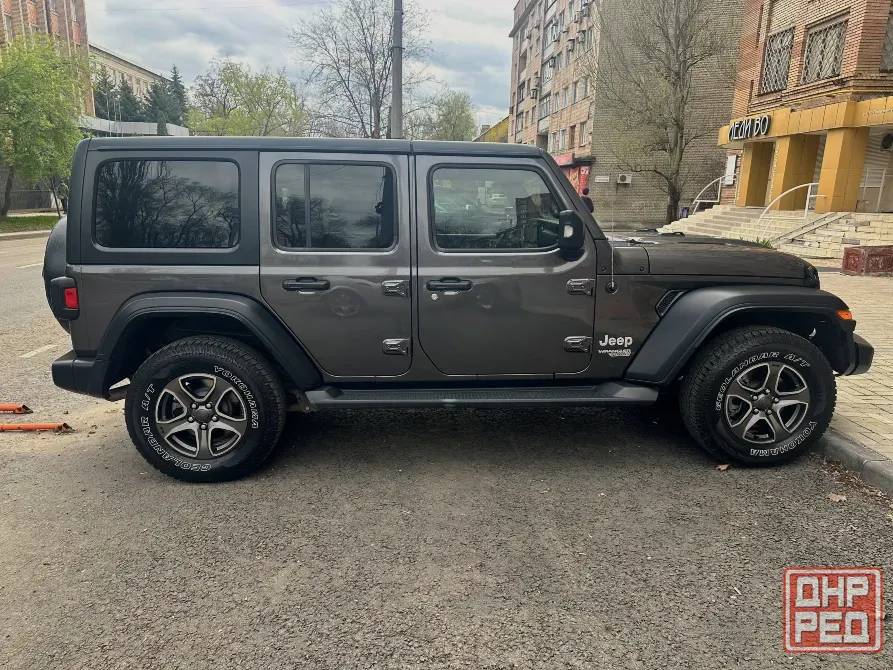 Jeep Wrangler Sport Unlimited Донецк - изображение 2