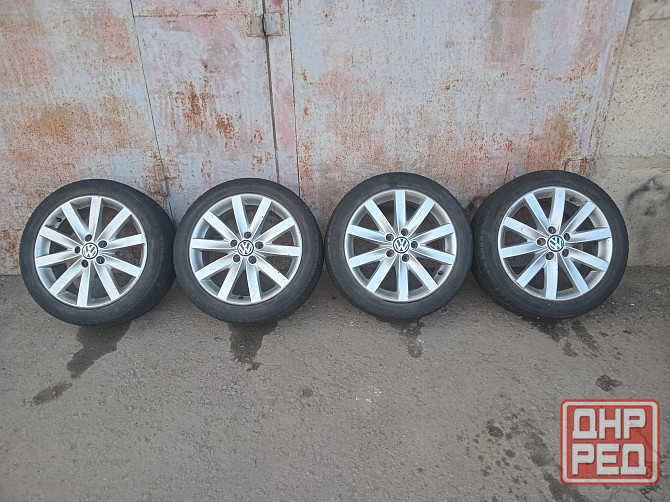 Продаю комплект колёс р 17 на фольцваген Донецк - изображение 1