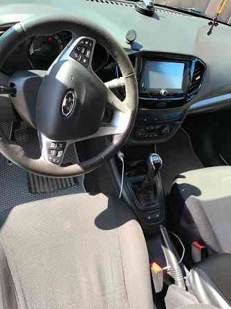 Продам машину в отличном состоянии Лада Веста Донецк