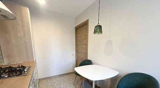 Сдаю двухкомнатную квартиру 37.0 м² этаж 4/5 город Донецк, Ворошиловский район, парк Кованых Фигур, Донецк