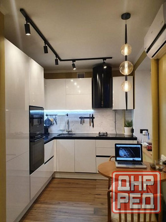 Сдаётся на площади Ленина Донецк - изображение 1