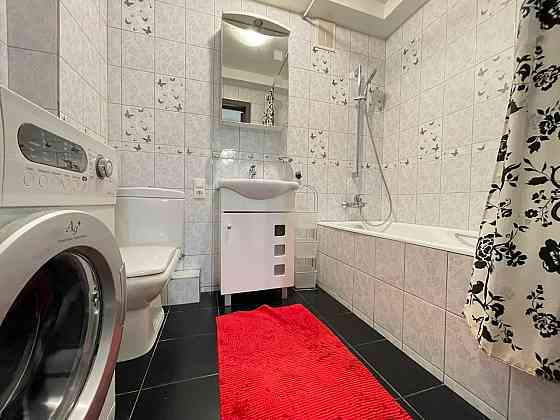 трехкомнатная квартира в Киевском районе Донецк