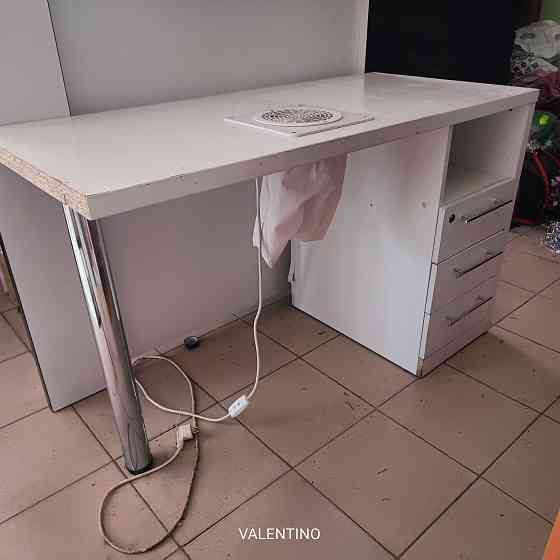 Стол маникюрный Макеевка