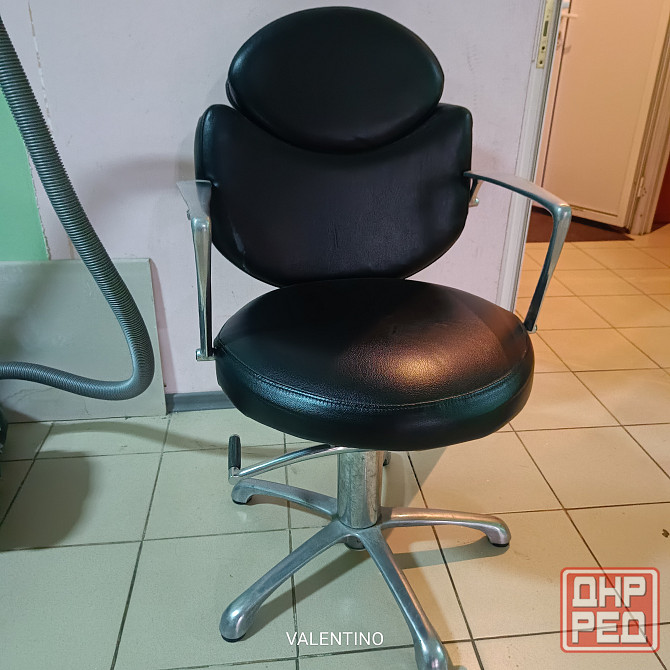 Кресло парикмахерское Макеевка - изображение 1