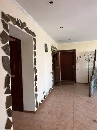 Трехкомнатная квартира на бульваре Пушкина в отличном состоянии Донецк