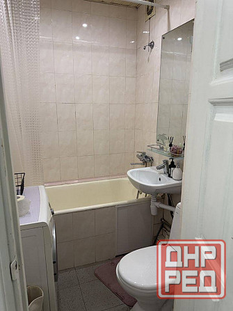 Набережной ворошиловского района, напротив гостиница Виктория Донецк - изображение 5