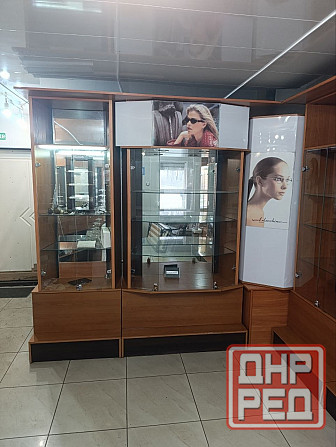 в продаже торговые витрины и столы. имеют современный внешний вид и легко впишутся в любой интерьер. Донецк - изображение 3