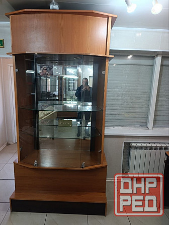 в продаже торговые витрины и столы. имеют современный внешний вид и легко впишутся в любой интерьер. Донецк - изображение 1