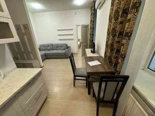 Сдается: Двухкомнатная квартира Этаж: 2/5 Донецк