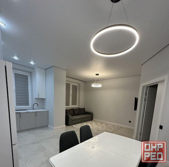 Сдаётся двухкомнатная квартира в Пролетарском районе Донецк - изображение 1