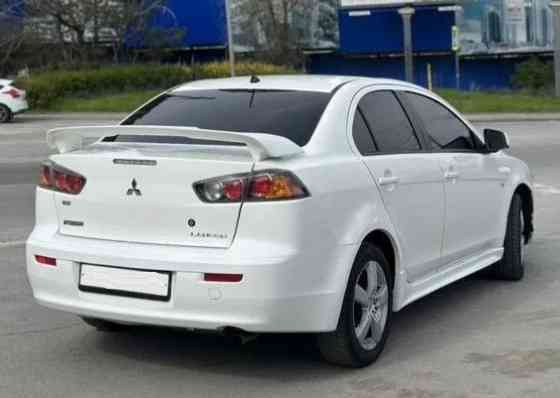 Mitsubishi Lancer 2010 Енакиево