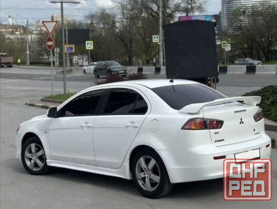 Mitsubishi Lancer 2010 Енакиево - изображение 3