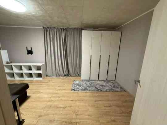 Предлагаю в аренду просторную двухкомнатную квартиру.Расположена Донецк