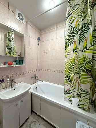 Сдам просторную 2-х комнатную квартиру, в хорошем состоянии. Донецк