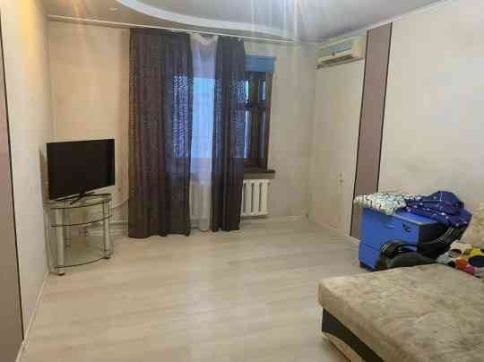 Сдаётся трёхкомнатная квартира в Пролетарском районе Донецк