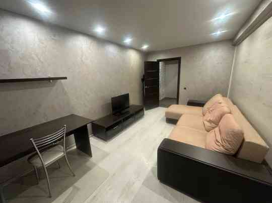 Сдается однокомнатная квартира с евро ремонтом в Ворошиловском Донецк