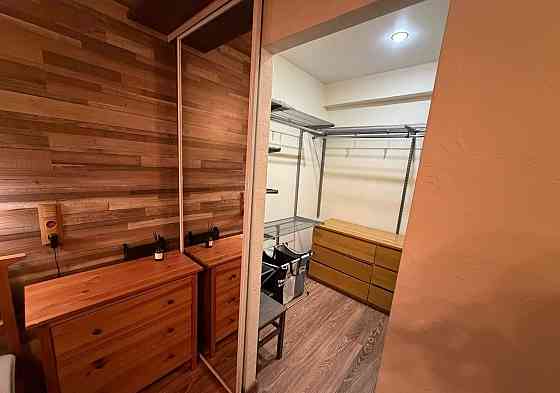 Ворошиловском районе, возле Золотого кольца, Гринплазы и мвд Донецк