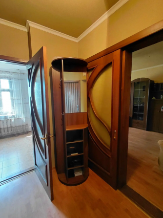 1-ком. квартира 3 этаж 10 этажного дома в ворошиловском р-не, ул. р.люксембург Донецк