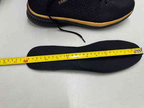 Продам кроссовки Донецк