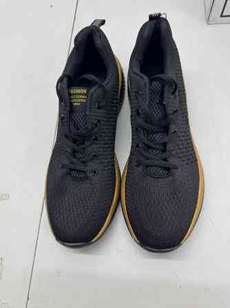 Продам кроссовки Донецк