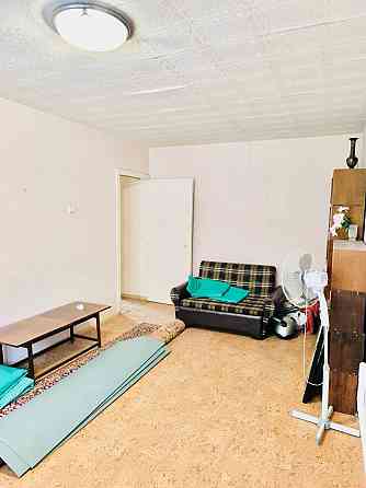 3-х комн. в жилом состоянии. Этаж 1/9. Бульвар Шахтостроителей/Калининский рынок. Донецк