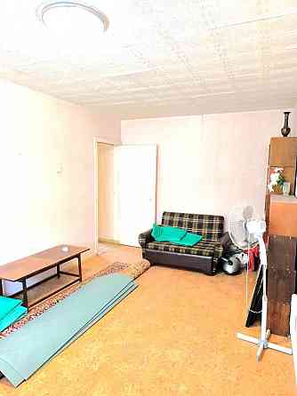 3-х комн. в жилом состоянии. Этаж 1/9. Бульвар Шахтостроителей/Калининский рынок. Донецк