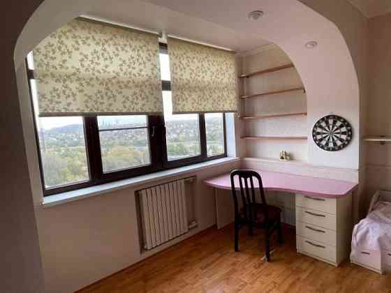 Продаю 3-х комнатную квартиру в Ворошиловском районе, бул. Школьный, Крытый рынок Донецк