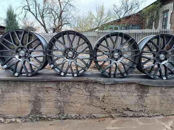 Продам комплект дисков и шин Донецк