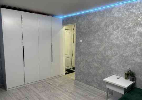 Сдаётся: 1 комнатная квартира Район: Ворошиловский Донецк