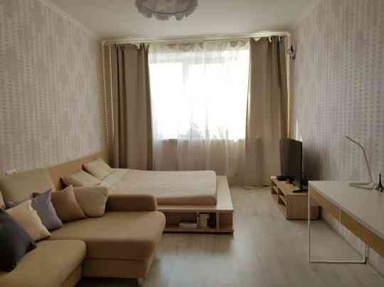 Сдается чистая и светлая однокомнатная квартира на длительный Донецк