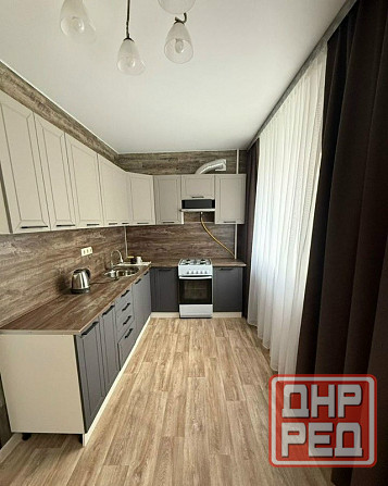 Сдаётся двухкомнатная квартира, общей площадью 50 кв. м., расположена в Калининском районе Азотный . Донецк - изображение 1