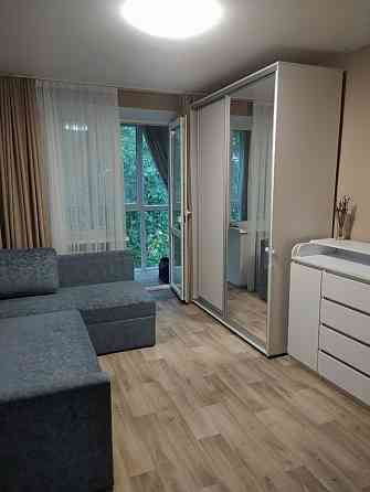 Двухкомнатная квартира с современным ремонтом, в опрятном состоянии. Донецк