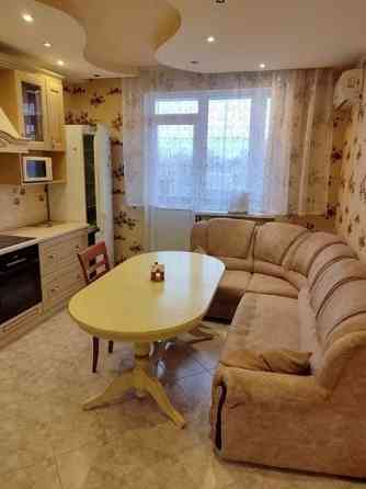 Сдаeтся 2к квaртиpав Киевском районе на Тренёва (ориентир Донецк Сити). Донецк