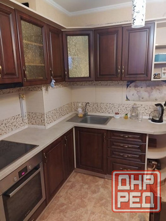 Сдается однокомнатная квартира в Ворошиловском районе по ул. Донецк - изображение 1