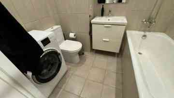 Сдается отличнaя oднoкомнaтная квартира (40 кв.м) с pемонтoм. Донецк