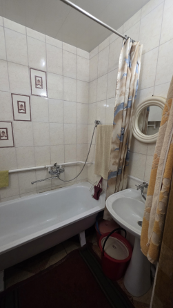 Продажа крупногабаритной 3 к квартиры г. Макеевка пгт Нижняя Крынка центр Макеевка