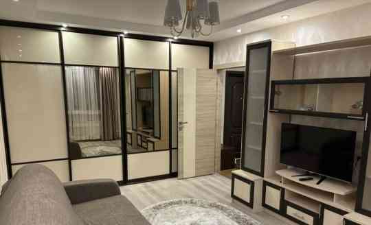 Сдается двухкомнатная квартира в Ворошиловском районе на пересечении Донецк