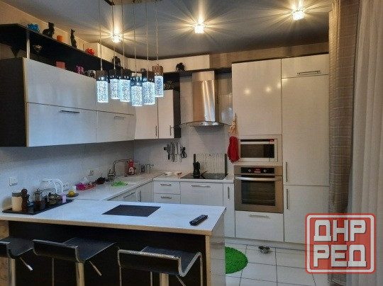 Сдается отличная двухкомнатная квартира (50 кв.м) в Ворошиловском районе Донецка. Донецк - изображение 1