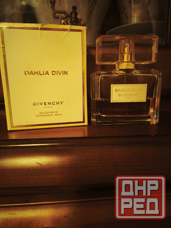 Парфюмерная вода Dahlia Divin Givenchy 75 ml Донецк - изображение 1