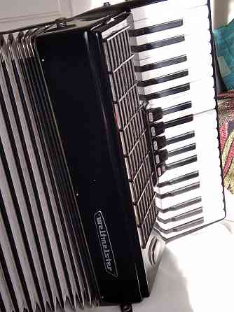 Продам новый аккордеон Weltmeister Stella Горловка