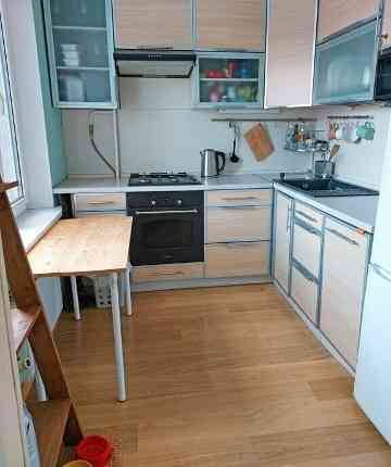 Сдается просторная 3-к квартира в Кировском районе (ул. Островского) Донецк