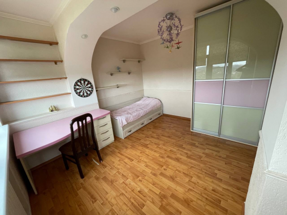 3-комнатная квартира возле Набережной Донецк