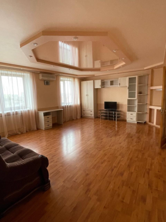 3-комнатная квартира возле Набережной Донецк